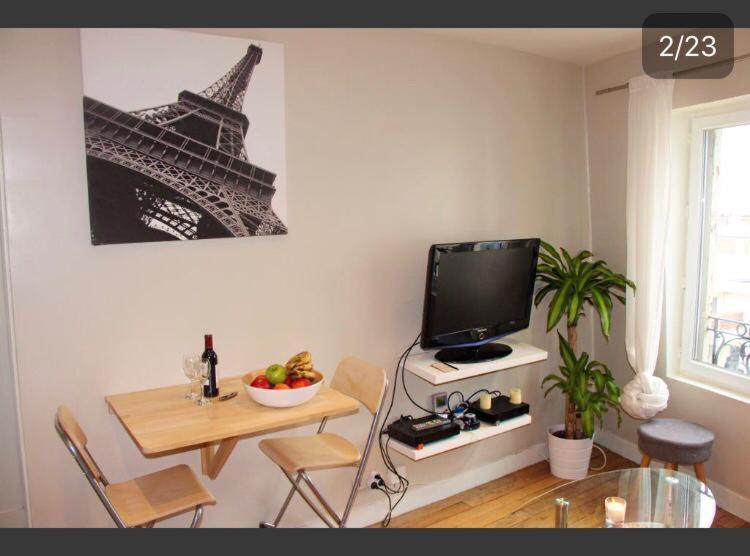 Appartement Petit havre de paix de 27m2 à Montmartre à Paris Extérieur photo