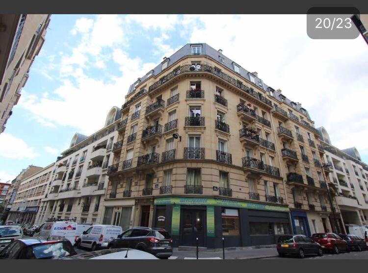 Appartement Petit havre de paix de 27m2 à Montmartre à Paris Extérieur photo